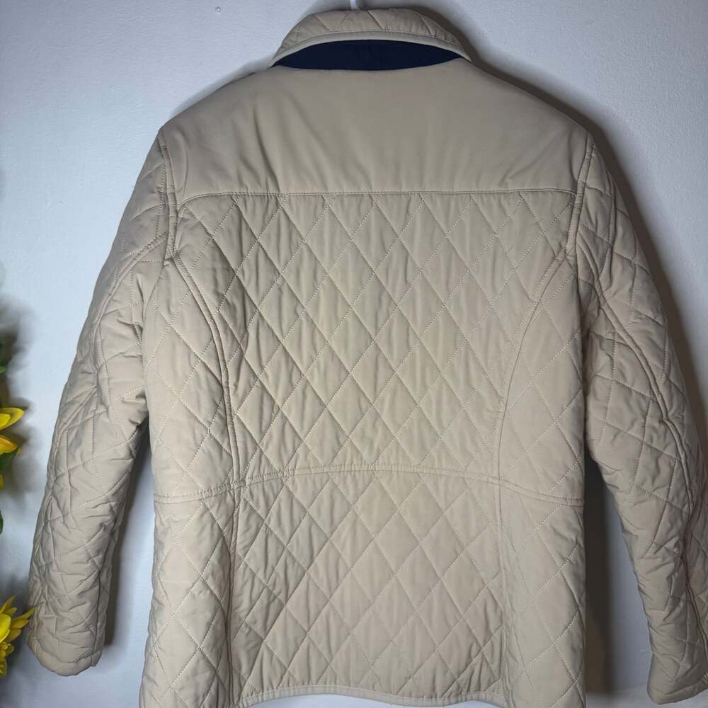 Tommy Hilfiger Women's Beige Diamond Quilted Button-Down Barn Jacket with Crest - Picture 2 of 8
